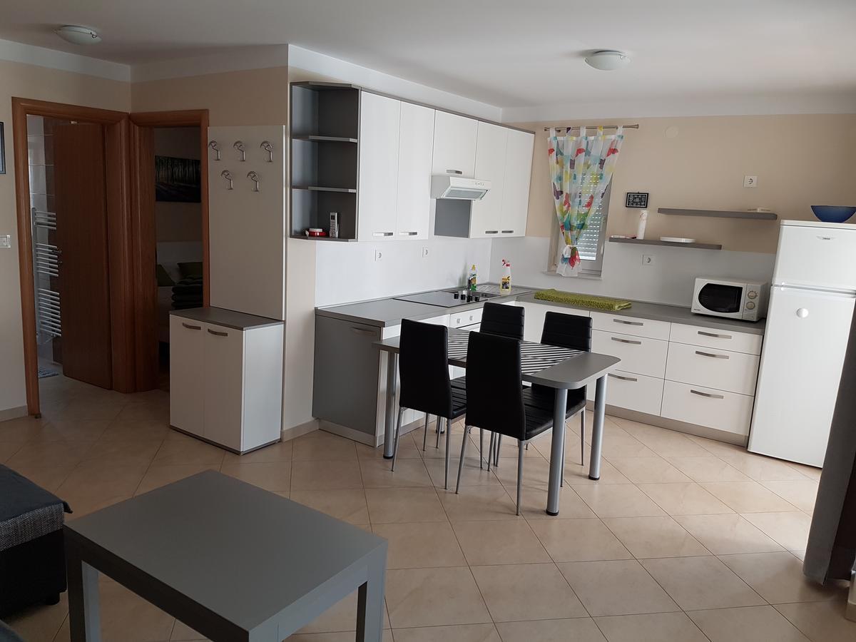 Apartman Branka Starigrad Paklenica Eksteriør bilde